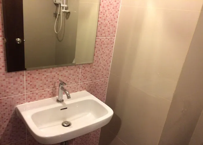 Hotel @love Place 3*