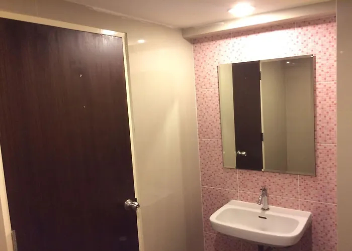 Hotel @love Place 3*