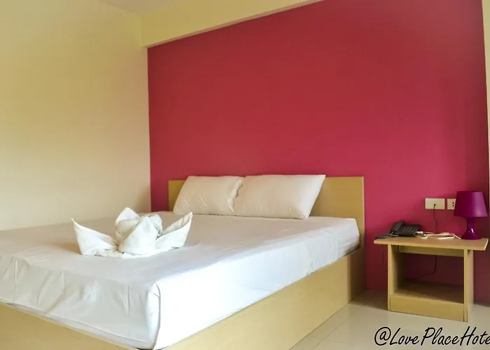 @love Place Hotel 3*